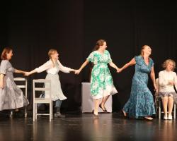 Brian Friel: : Pogánytánc - A Marconi Projekt előadása